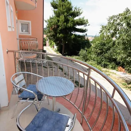 With A Parking Space - 3221 Guest house 3*